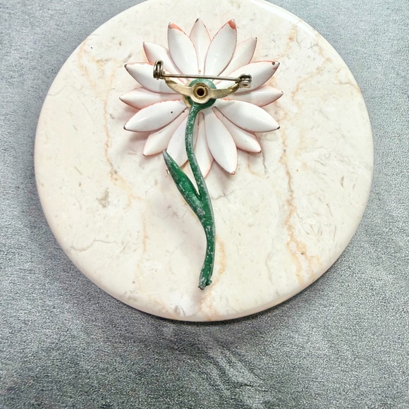 Vintage 1960’s Retro Enamel Black Eye Susan Daisy Brooch Spring Flower Power - Picture 4 of 4